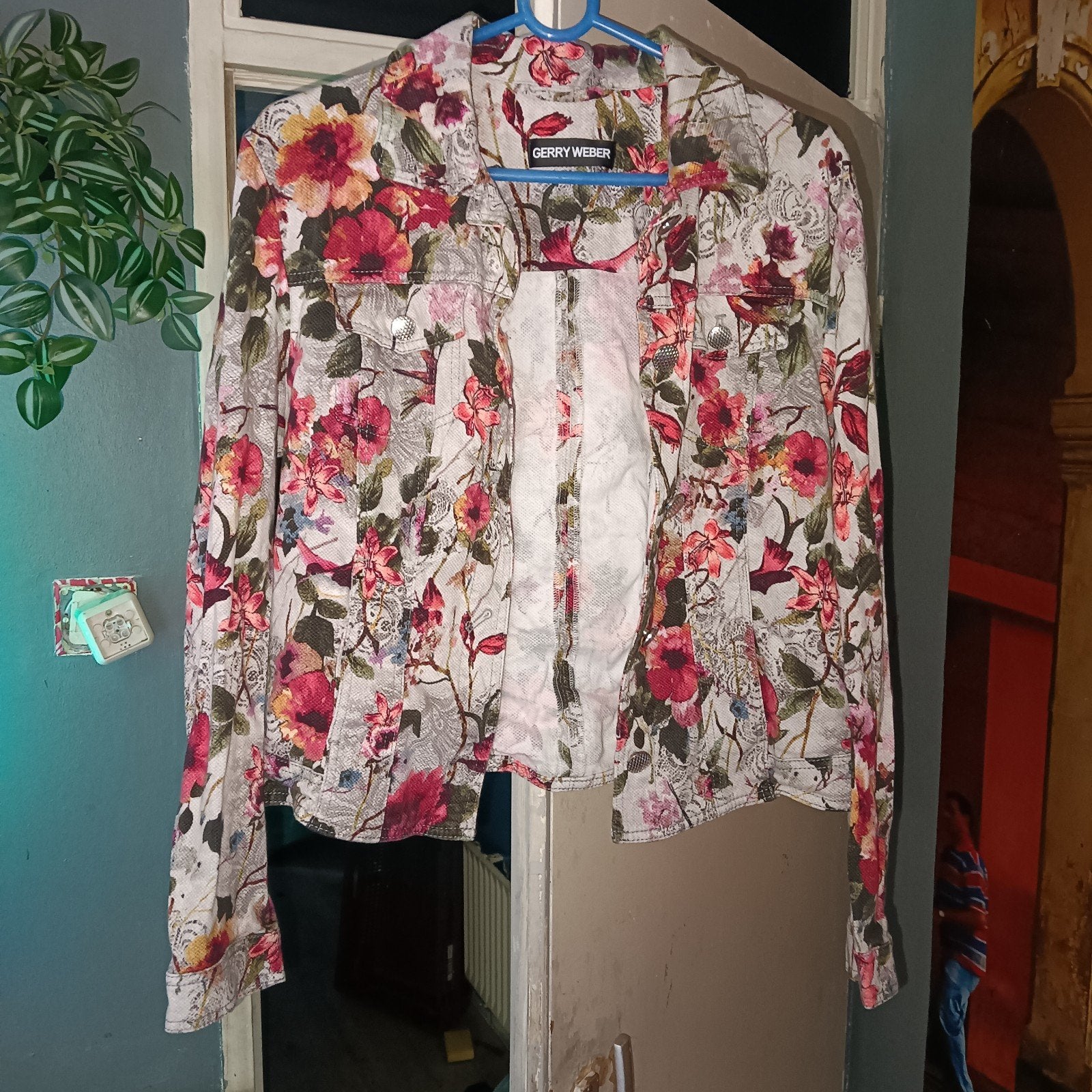 Gerry Weber spijkerjasje met bloemenprint - Maat 42, Gerry Weber, Ophalen, Maat 42/44 (L), Meerkleurig