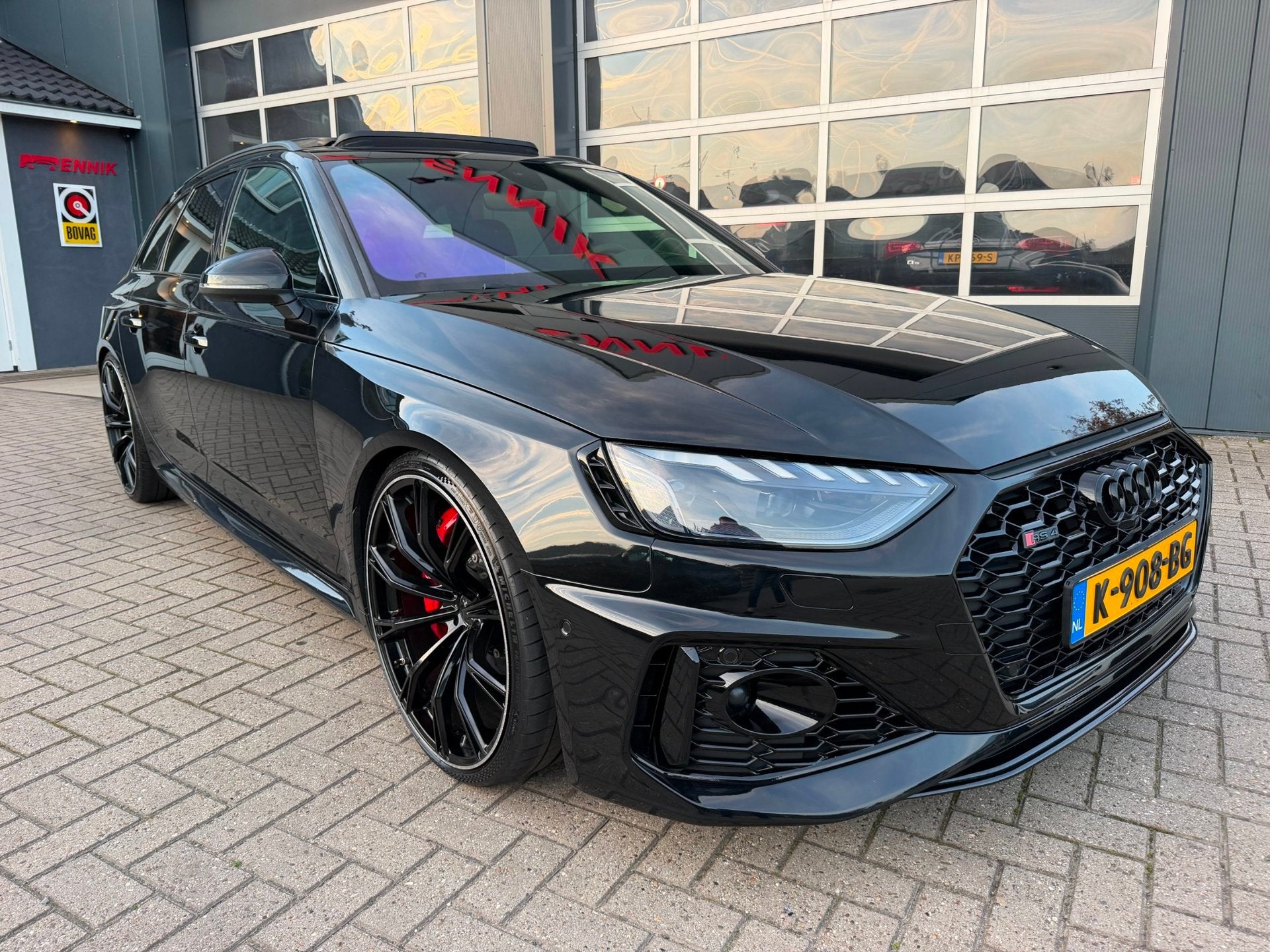 Audi A4 Avant 2.9 TFSI RS 4 quattro / Pano / Keramisch / ABT, Auto's, Dealer onderhouden, Gebruikt, Zwart, Vierwielaandrijving