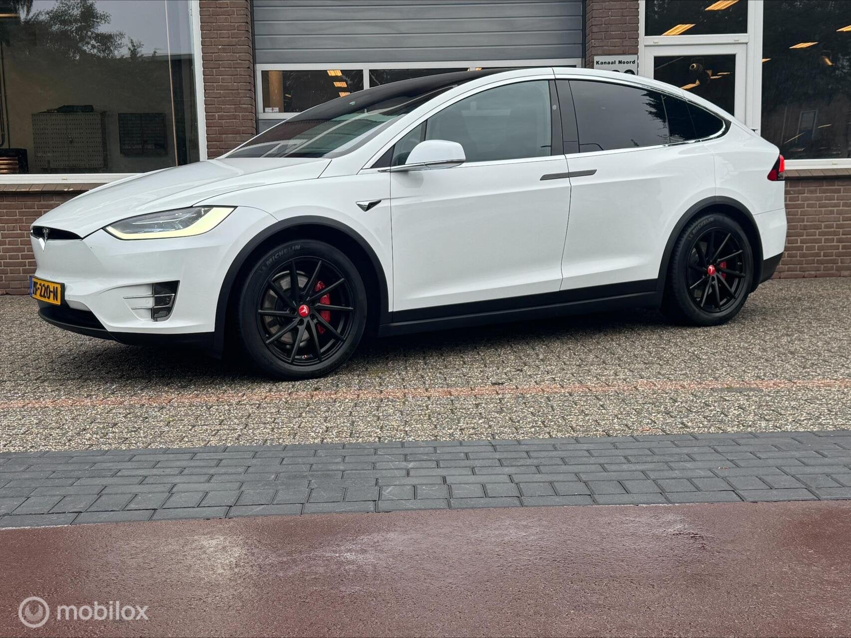 Tesla Model X 100D AUT LEDER/AIRCO/LED/STOEL.VW, Model X, Gebruikt, 100 kWh, 2433 kg