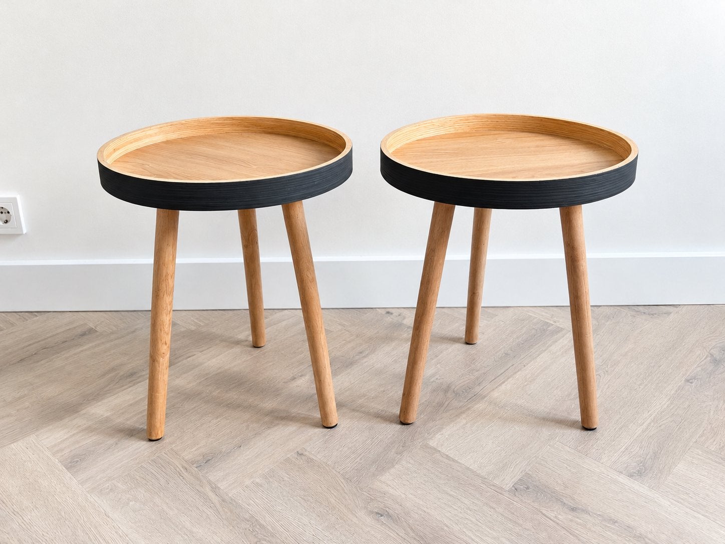 Set van 2 houten bijzettafels, Ø 37 cm x 43,5 cm, Minder dan 55 cm, Rond, Zo goed als nieuw, Hout