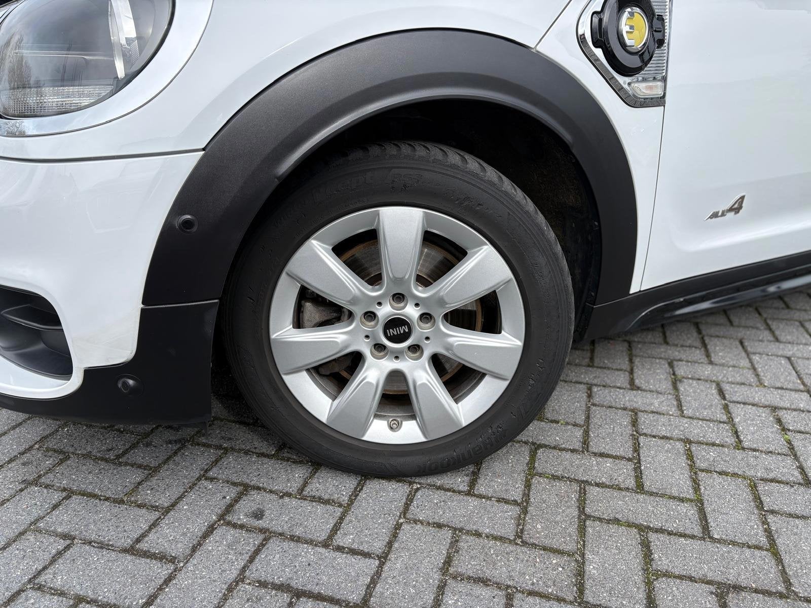 Foto 2 van Mini Mini Countryman 1.5 Cooper S E ALL4 | Plug in hybride |