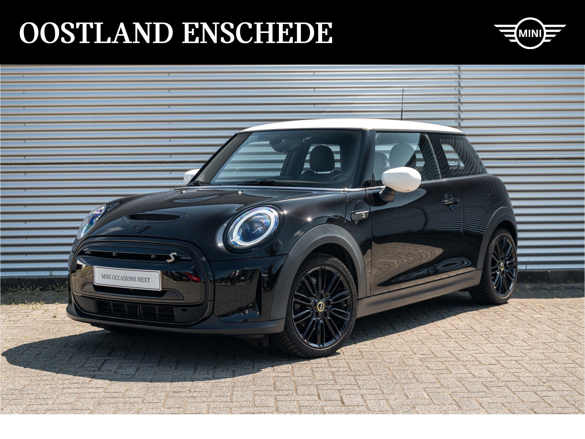 MINI Electric Classic / Sportstoelen / LED / Navigatie / Cru, Auto's, Met garantie (alle), 4 stoelen, 184 pk, Parkeersensor