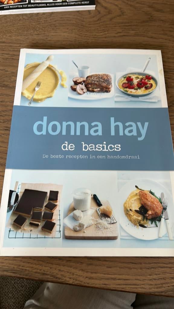 Donna Hay - Donna Hay-de basics, Boeken, Donna Hay, Hoofdgerechten, Ophalen of Verzenden, Zo goed als nieuw