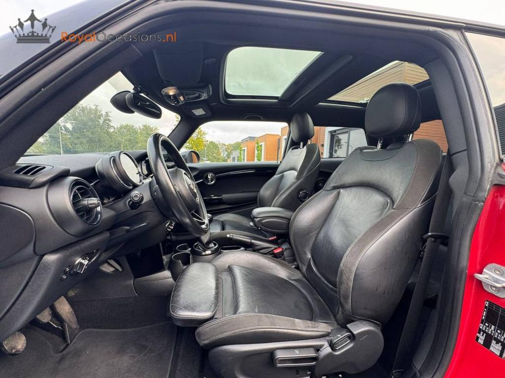 Mini 1.5 Cooper Chili - MINI Cooper 1.5 Pepper Serious Busin, Auto's, Voorwielaandrijving, 136 pk, Gebruikt, Euro 6