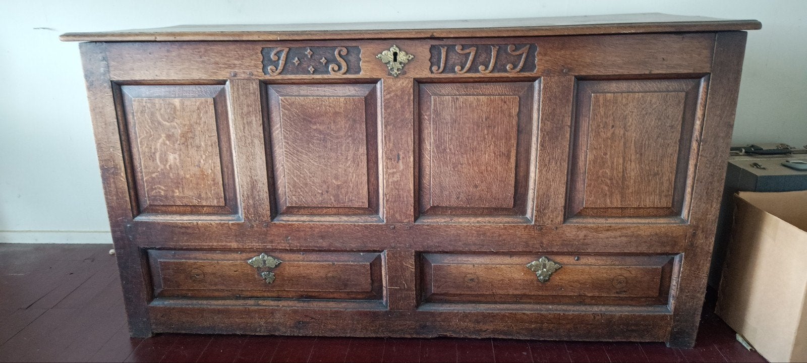 Antieke Eiken Kist met Inscriptie 'J S 1717', Ophalen of Verzenden, Gebruikt