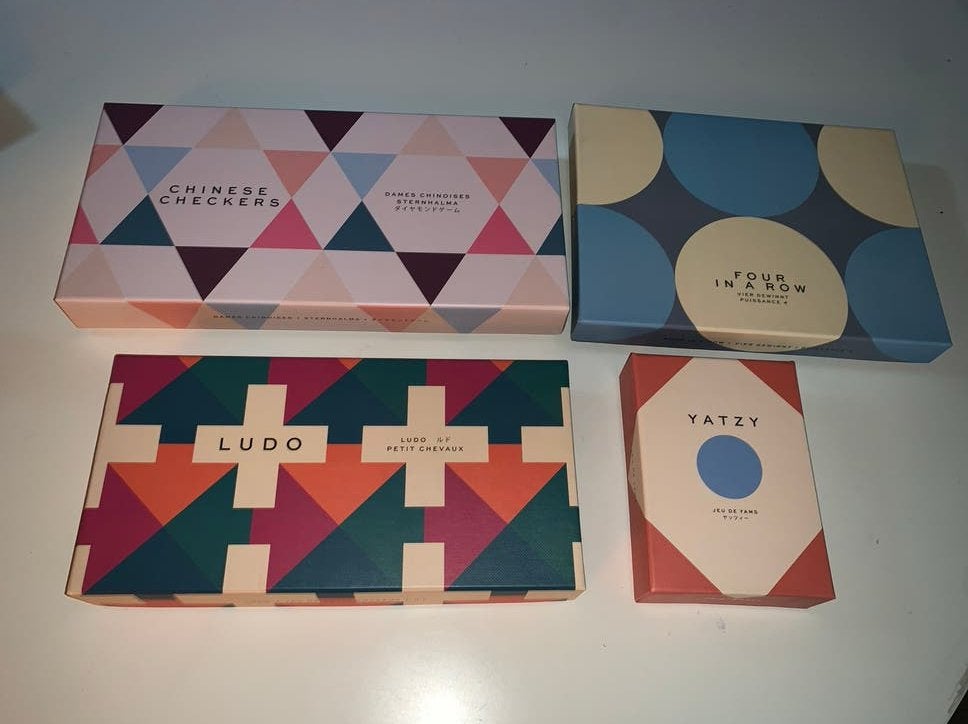 Four in a Row chinese checkers- yatzy en ludo bordspel hout, Een of twee spelers, Ophalen of Verzenden, Zo goed als nieuw