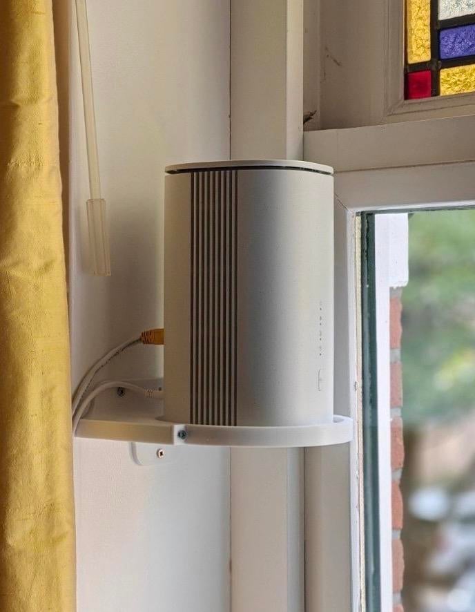 ODIDO Klik en Klaar Wandhouder Zyxel NR5307, Computers en Software, Routers en Modems, Ophalen of Verzenden, Nieuw
