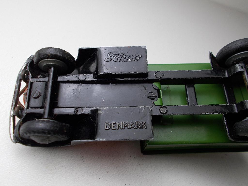 Jr. 40/50 TEKNO DENMARK No. 423 GARBAGE TRUCK., Ophalen of Verzenden, Gebruikt, Bus of Vrachtwagen, Overige merken