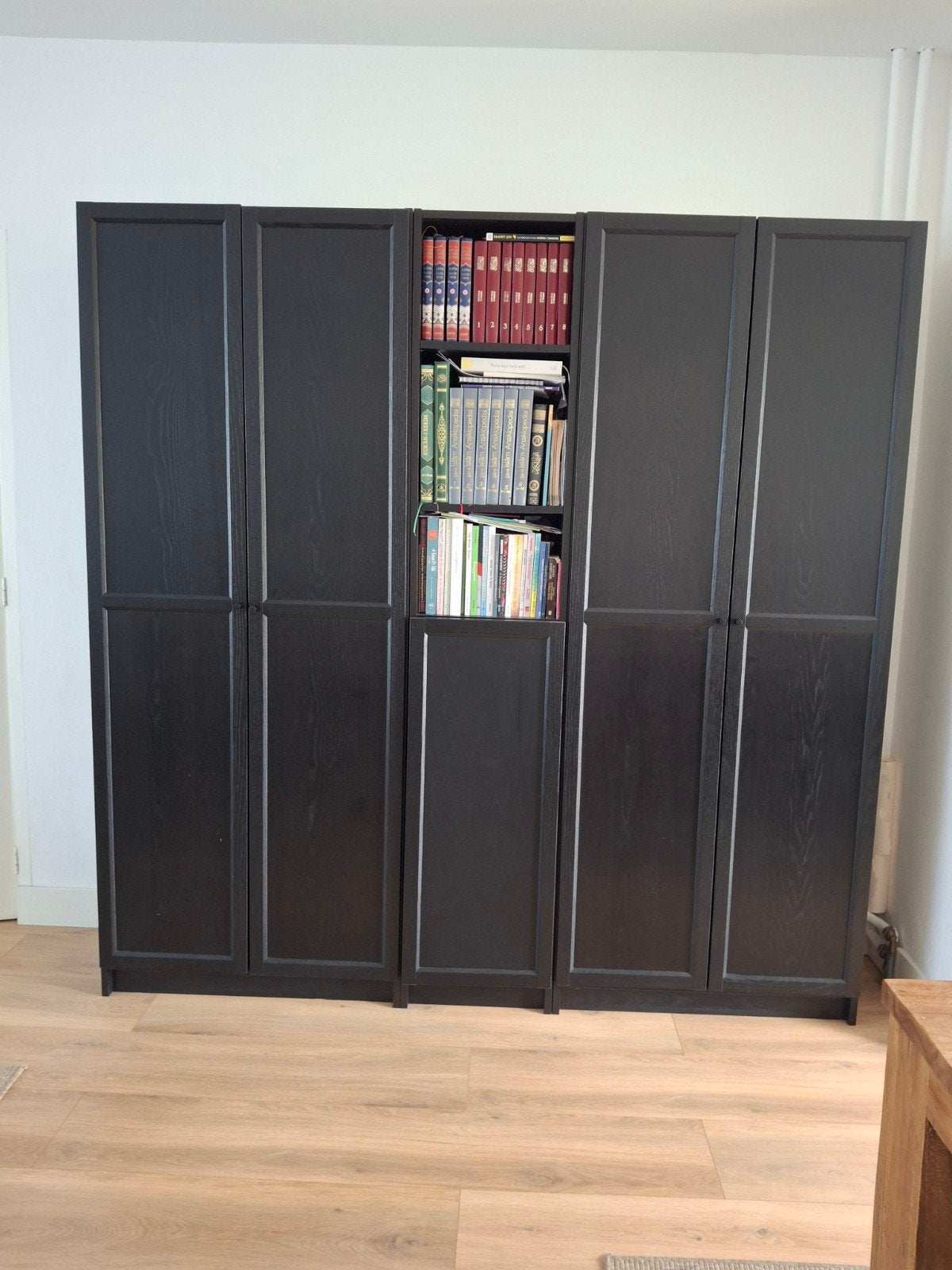 Billy Oxford Van Ikea Boekenkast met deuren, Huis en Inrichting, Kasten | Boekenkasten, Ophalen, 200 cm of meer, 200 cm of meer