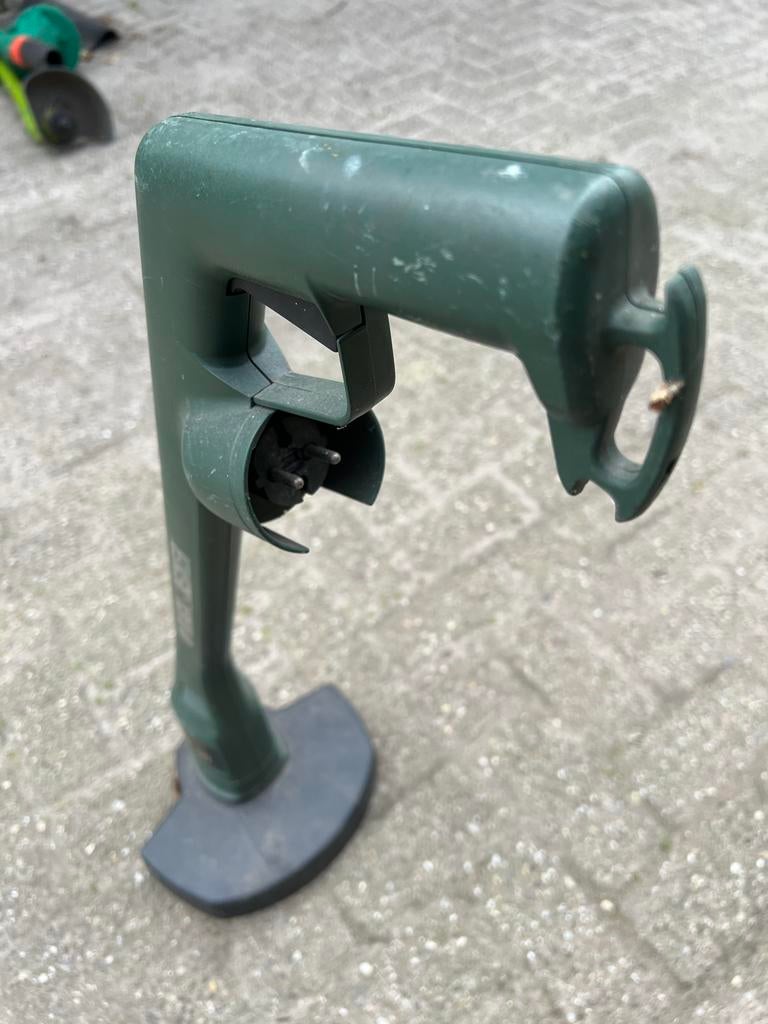 Black & Decker GL320 Elektrische Grastrimmer - 23 cm, Ophalen of Verzenden, Gebruikt, 10 tot 30 cm, Elektrisch