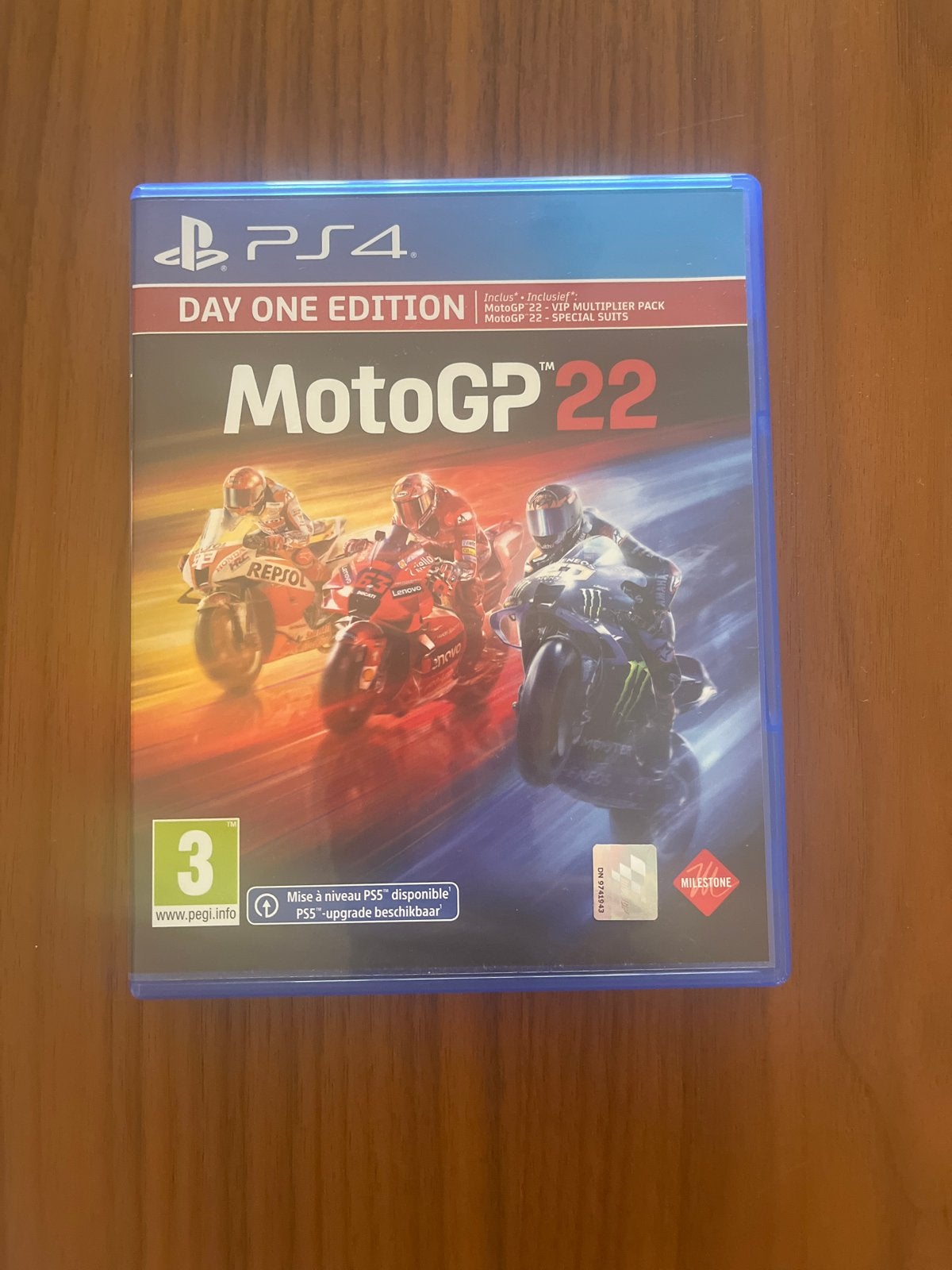 MotoGP 22 PS4 - Day One Edition (Nieuwstaat), 1 speler, Racen en Vliegen, Eén computer, Ophalen of Verzenden