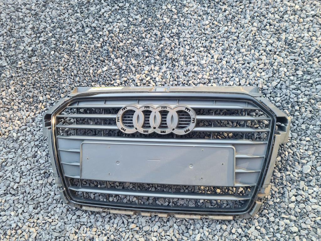 Audi a3 grill, Auto-onderdelen, Ophalen of Verzenden, Audi, Bumper