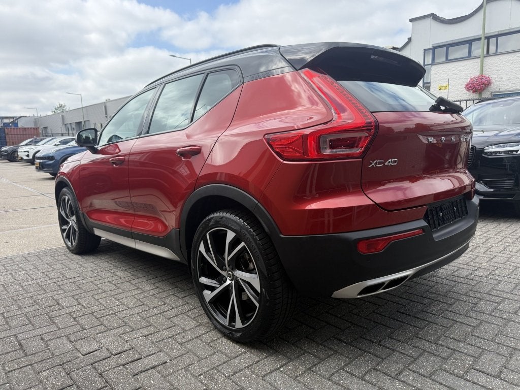 Volvo XC40 T5 AWD R-Design | Styling Pack | 360° Camera, Auto's, 12 maanden, Gebruikt, Euro 6, Bedrijf