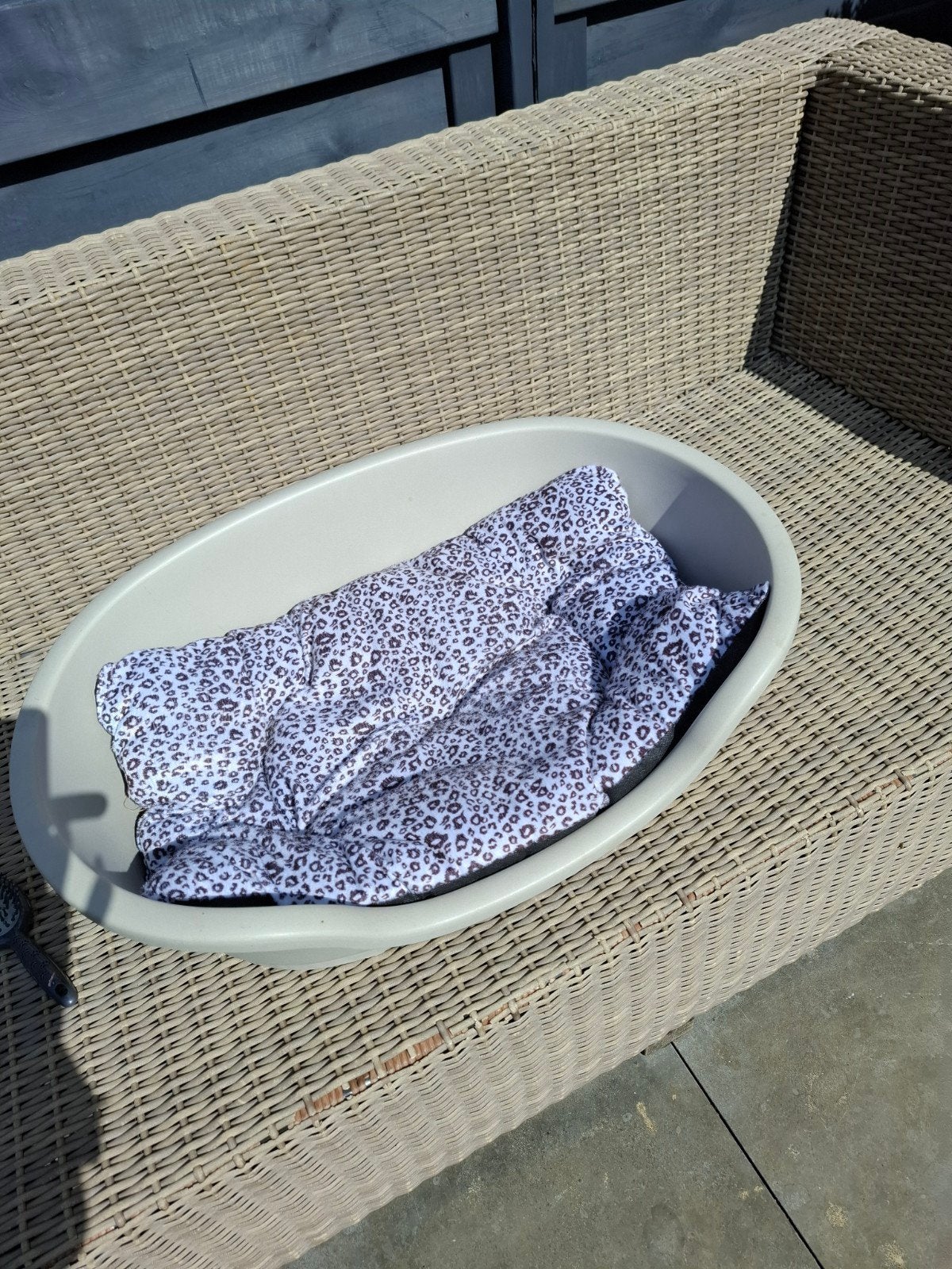 hondenmand zie foto's  plus onderhoud  voor u hondje, Ophalen of Verzenden, Zo goed als nieuw, Polyester