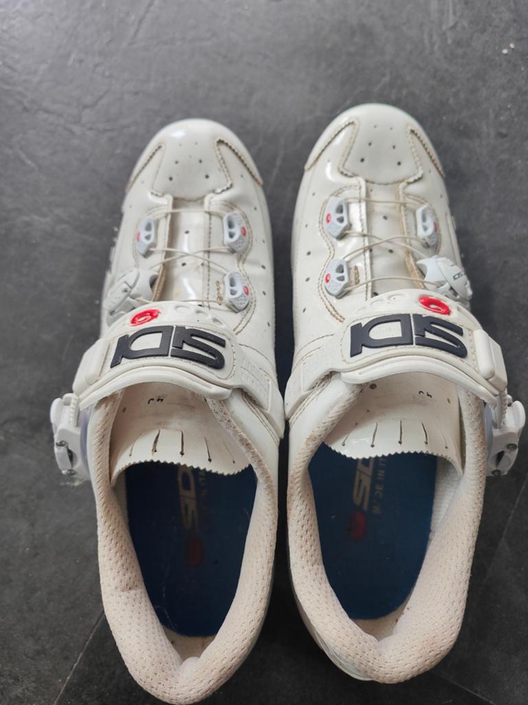 Sidi fietsschoenen maat 43 met carbon zolen, Schoenen, Kinderen, Ophalen of Verzenden, Zo goed als nieuw