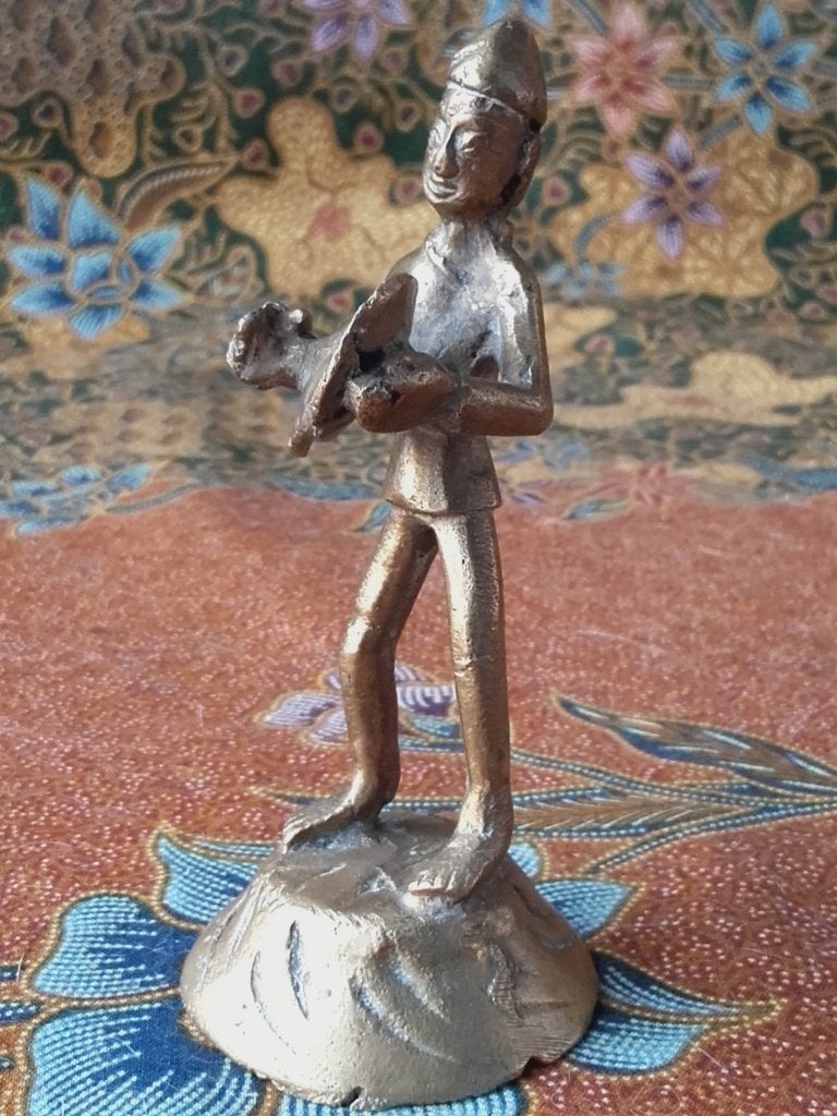 Mooi oud brons beeldje uit India van man met simbalen 9,8 cm, Antiek en Kunst, India, Handgemaakt, Ophalen of Verzenden, Brons