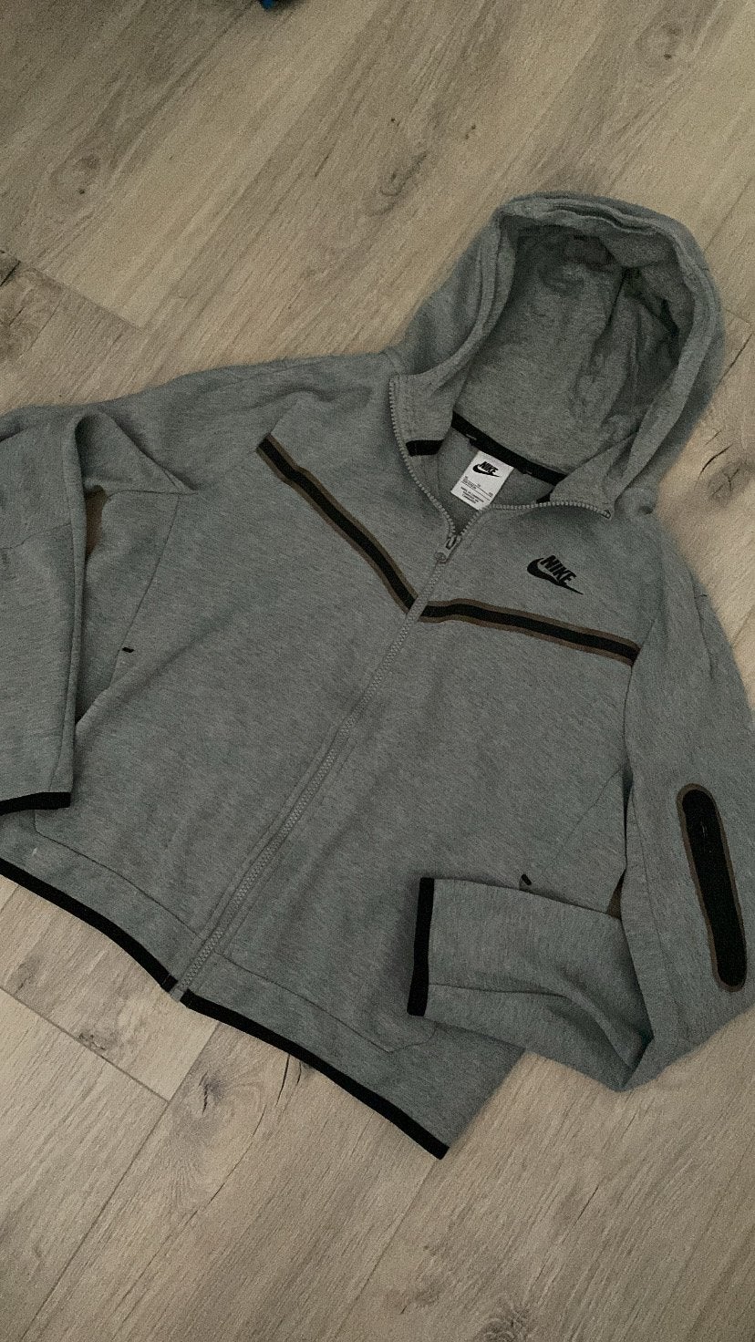 Nike Tech Fleece Vest Grijs 158-170 cm, Ophalen of Verzenden, Zo goed als nieuw