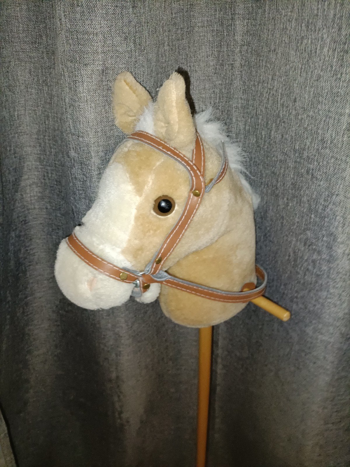 Stokpaard stokpaardje met tuigje, Ophalen of Verzenden, Zo goed als nieuw
