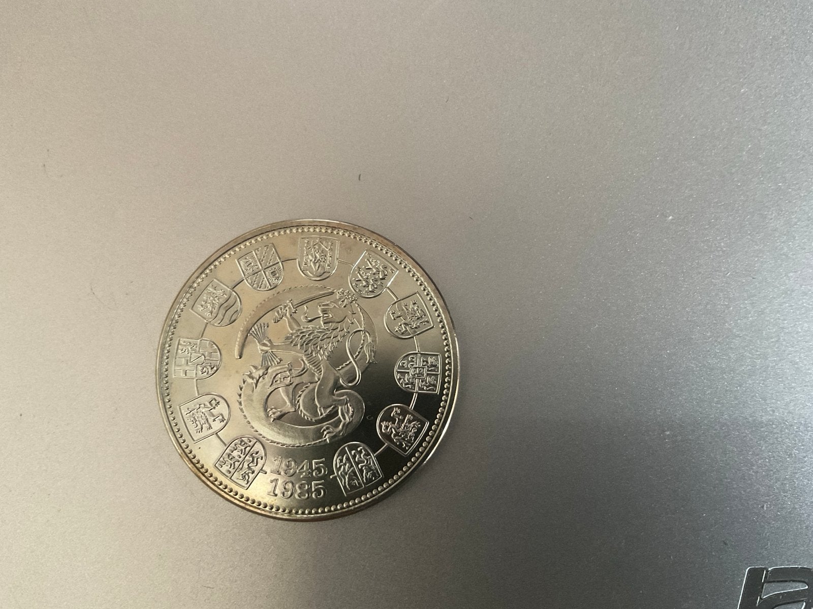Zilveren 40 jaar bevrijding munt 1945-1985, Koningin Beatrix, Zilver, Losse munt, Overige waardes