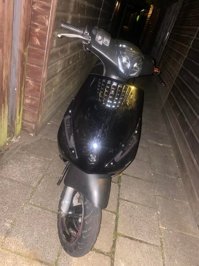 Zip 100cc 4t, Ophalen, Gebruikt, Benzine, Zip