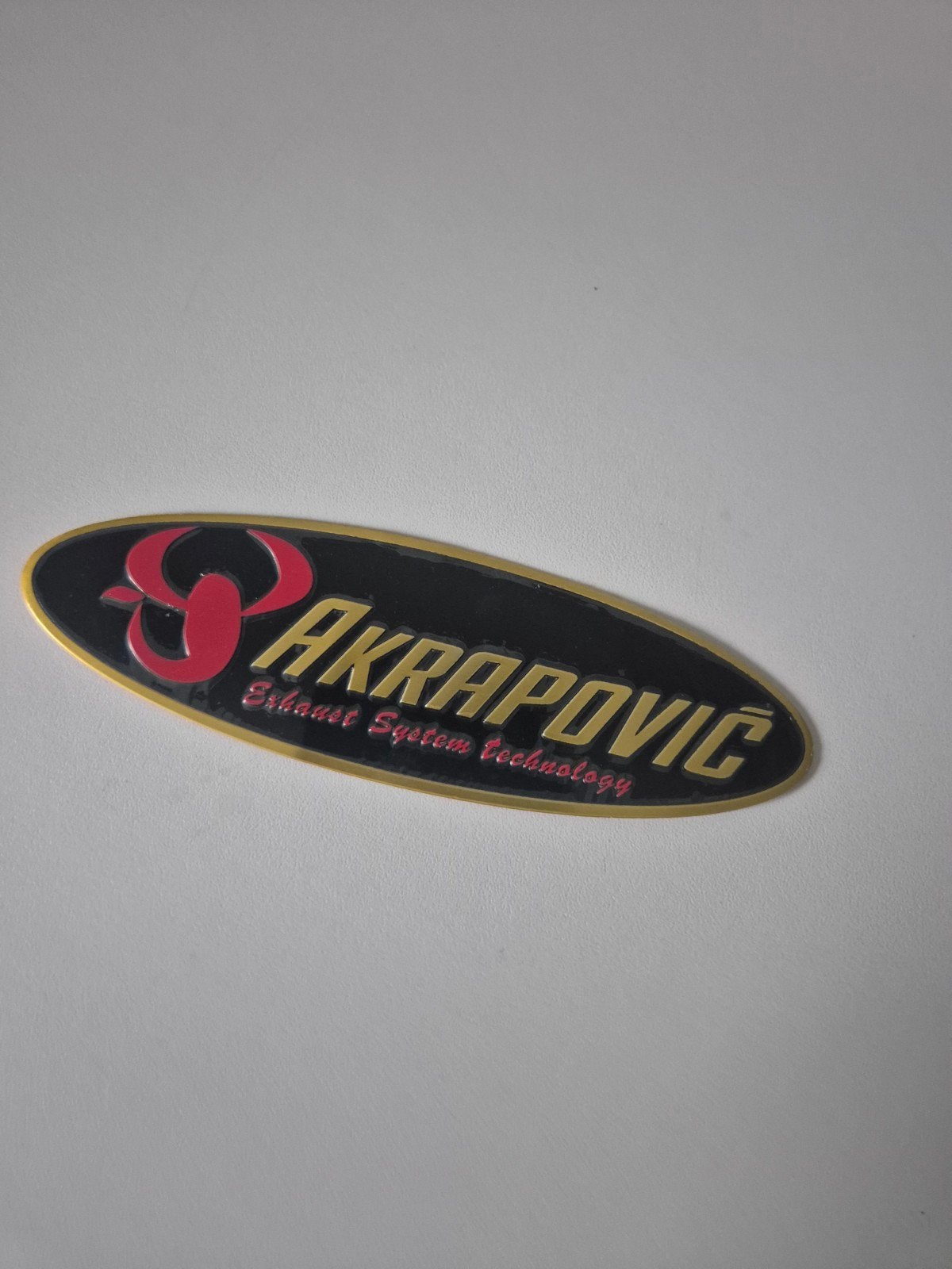 akrapovic sticker metaal . voor op een uitlaat NIEUW, Motoren, Accessoires | Stickers, Ophalen of Verzenden