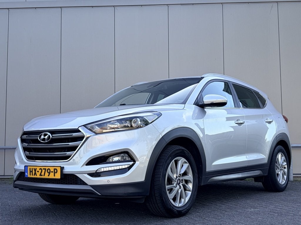 Hyundai Tucson 1.6 T-GDi - NAP! - 1900 trekgewicht - camera, Voorwielaandrijving, Gebruikt, 4 cilinders, Leder en Stof