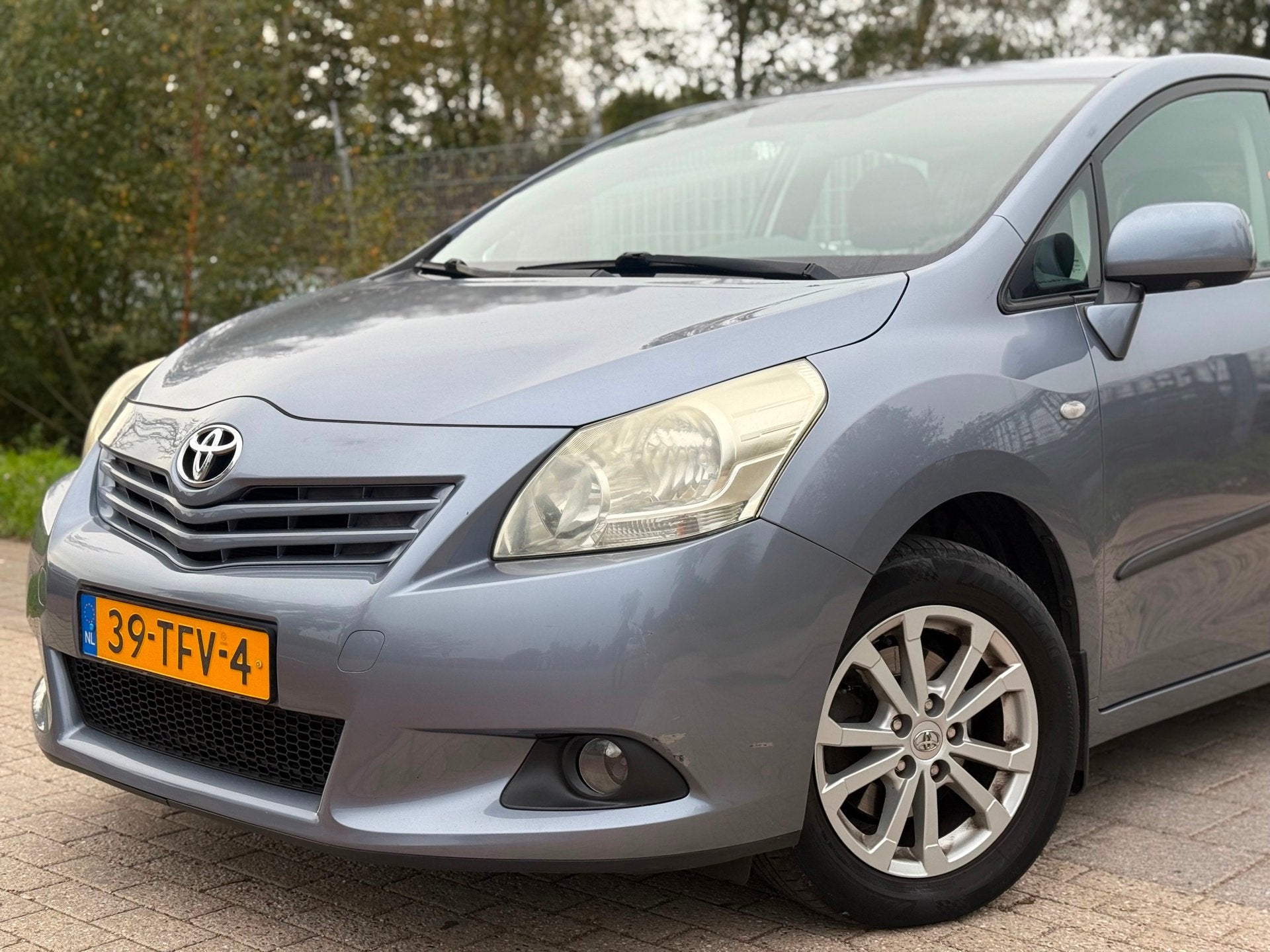 Toyota Verso 1.6 VVT-i Aspiration AIRCO CRUISE TREKHAAK NAP, Auto's, Voorwielaandrijving, Gebruikt, 4 cilinders, Blauw