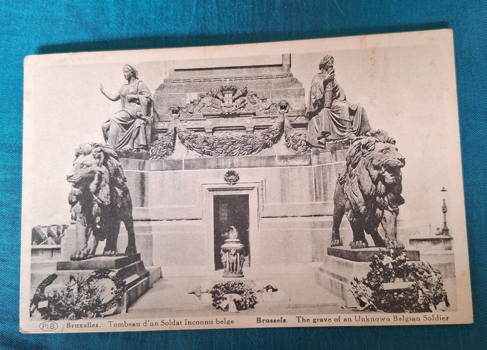 Militair Brussel blanco kaart graf belgische soldaat, Ophalen of Verzenden, Landmacht, Overige gebieden, Foto of Poster
