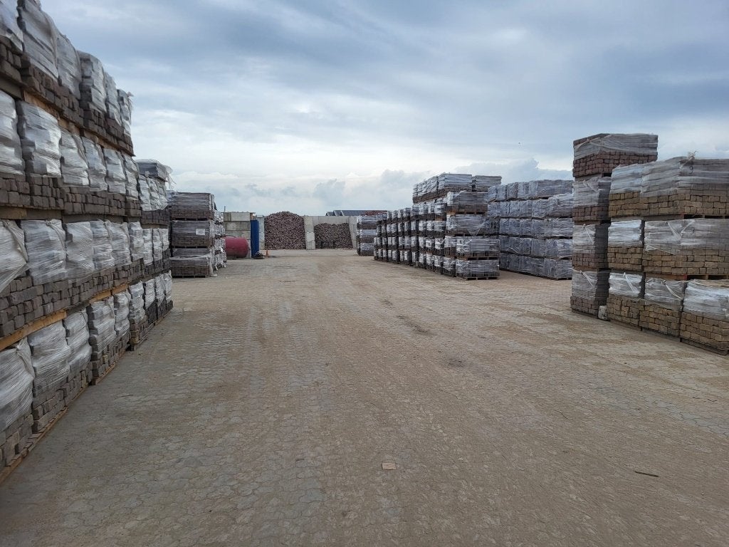 Grote hoeveelheden gebruikte gebakken klinkers op pallets, Ophalen, Gebruikt, Keramiek, Klinkers