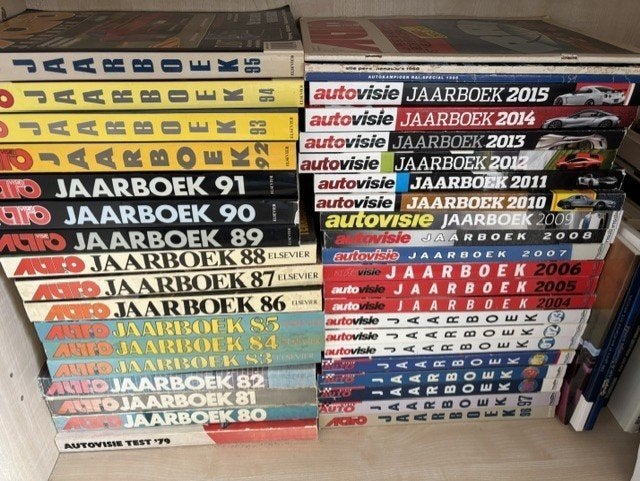 Autovisie Jaarboeken van 1979 t/m 2025, Ophalen, Zo goed als nieuw, Algemeen, Diverse auteurs