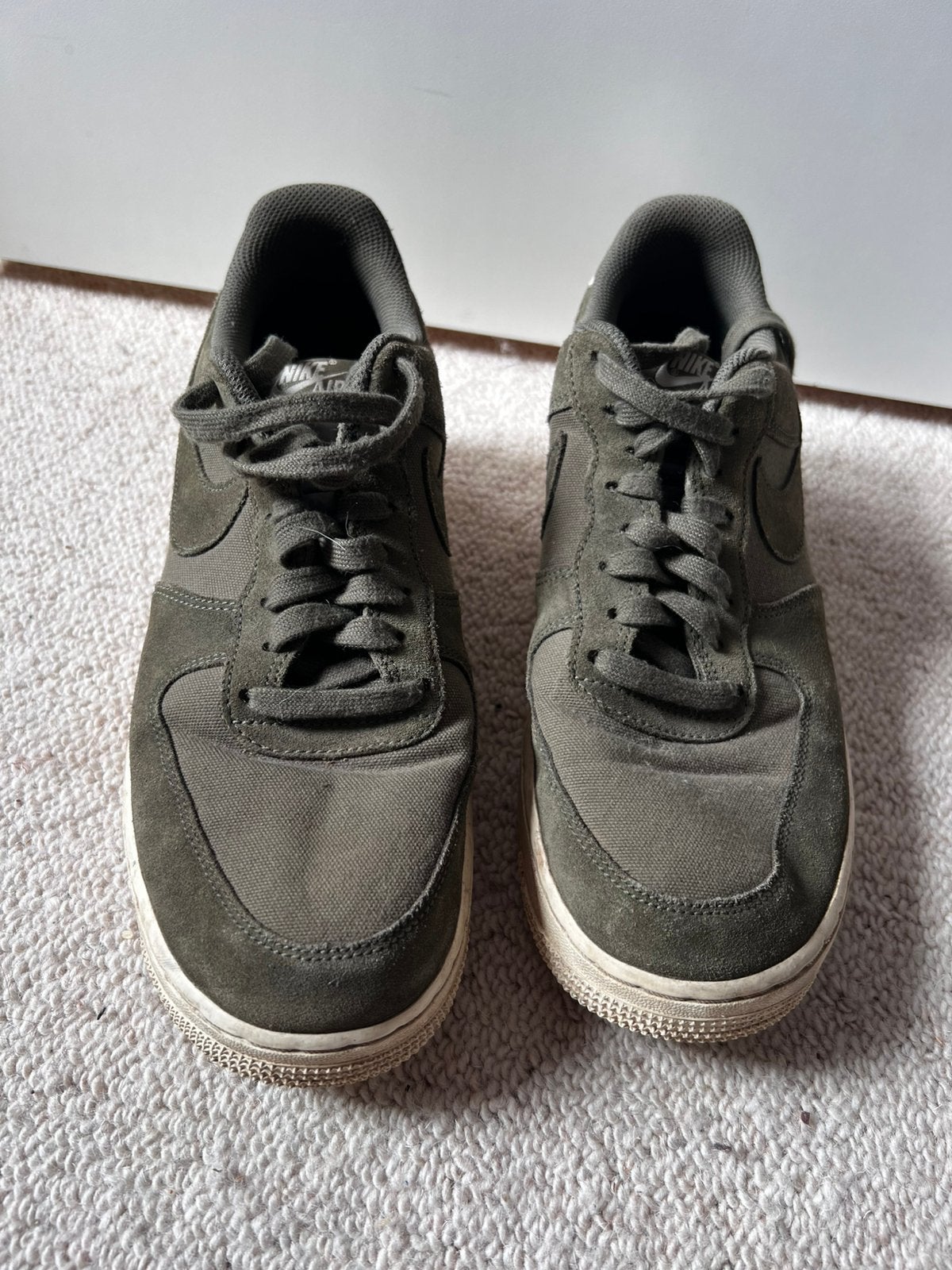 Nike Airforce 1 Maat 42,5, Kleding | Heren, Schoenen, Ophalen of Verzenden, Zo goed als nieuw, Wit, Sportschoenen