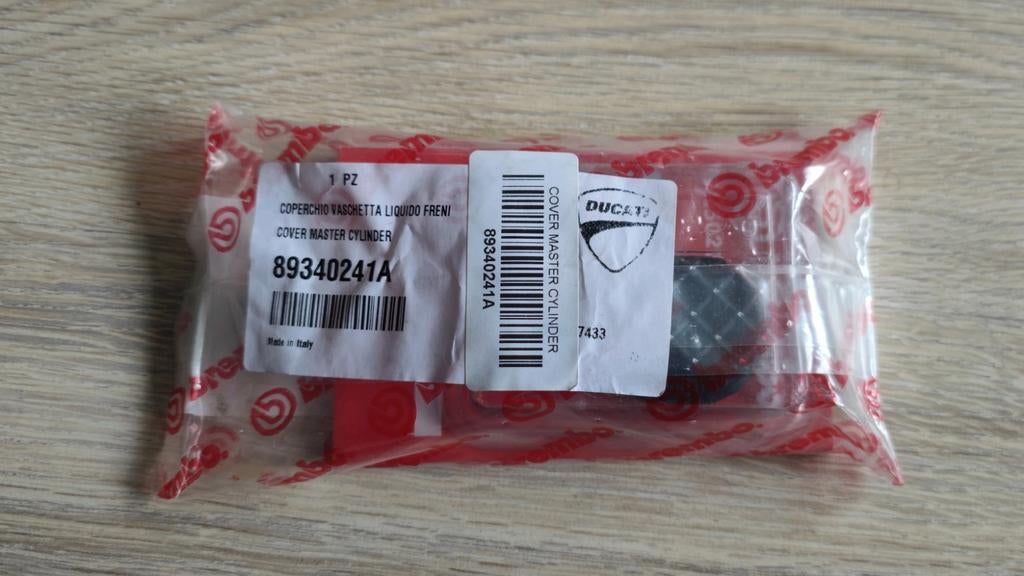 Ducati Brembo rem/koppelings reservoir deksel 89340241A, Motoren, Onderdelen | Ducati, Ophalen of Verzenden, Nieuw