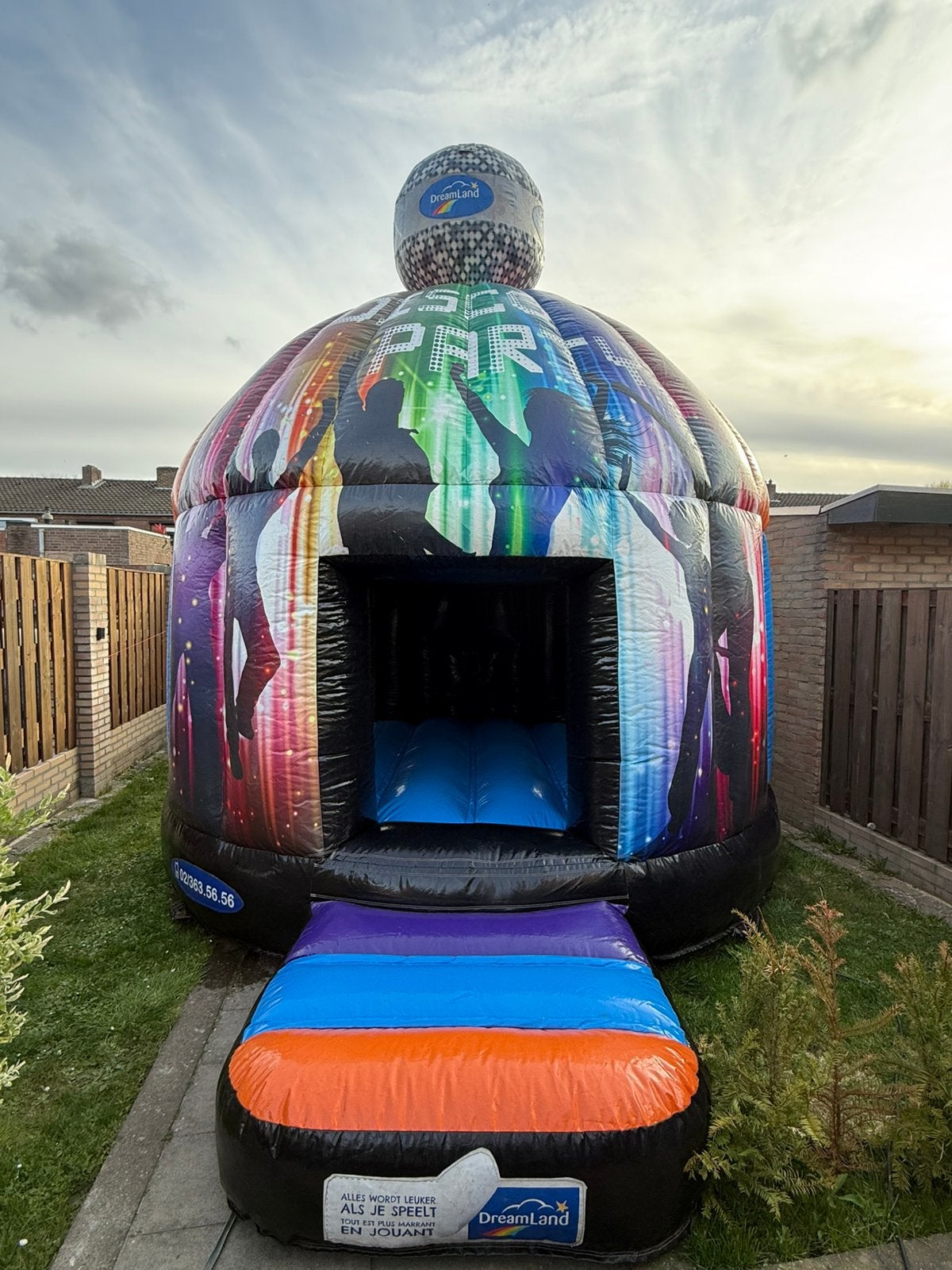 Disco springkussen, Ophalen, Zo goed als nieuw, Verjaardag