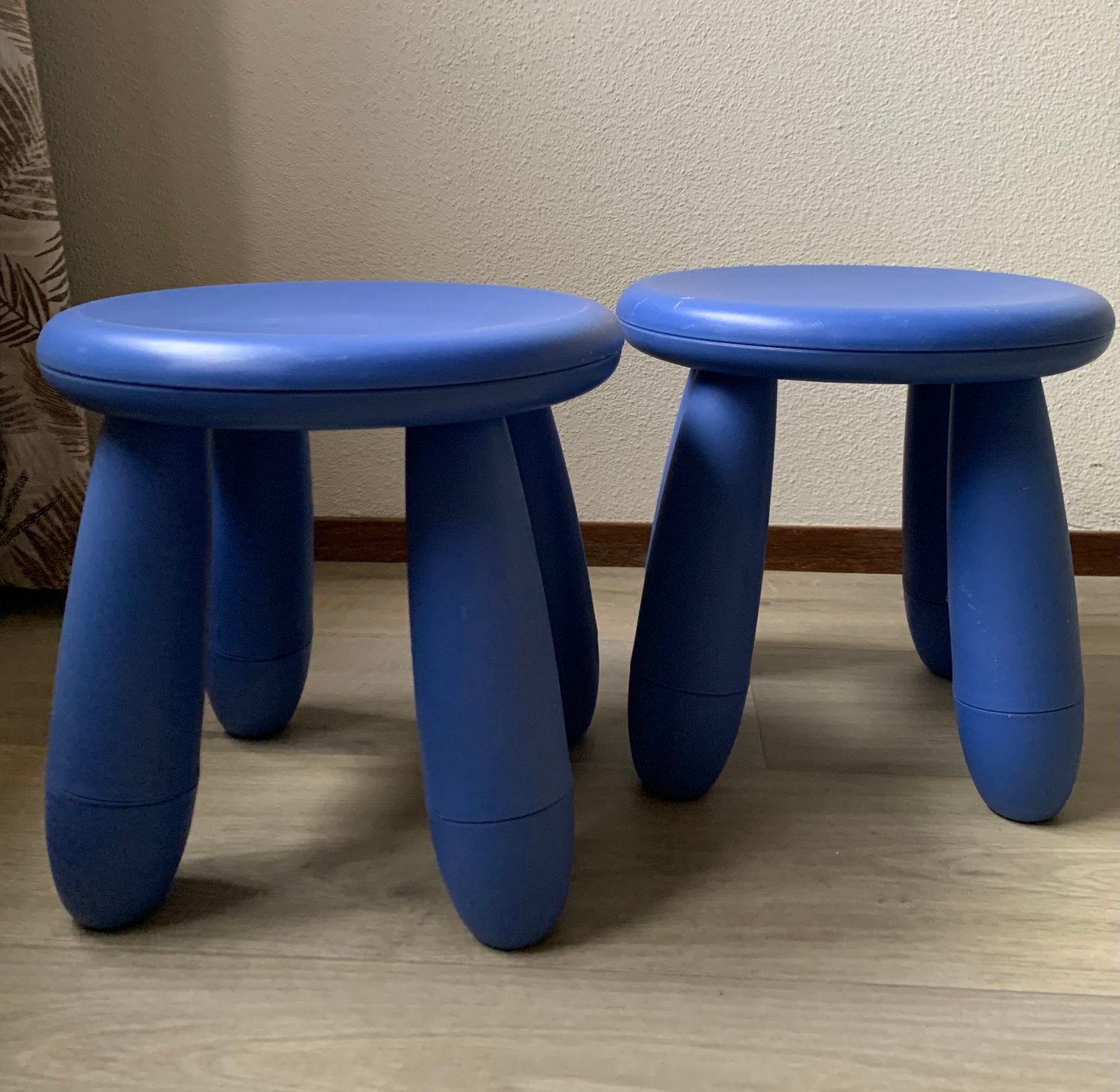 2x IKEA mammut krukjes/tafeltjes, Ophalen, Zo goed als nieuw, Stoel(en)