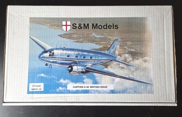 S&M Models Curtiss C-46 1:72 Let op Met andere Decals, Hobby en Vrije tijd, Modelbouw | Vliegtuigen en Helikopters, Overige merken