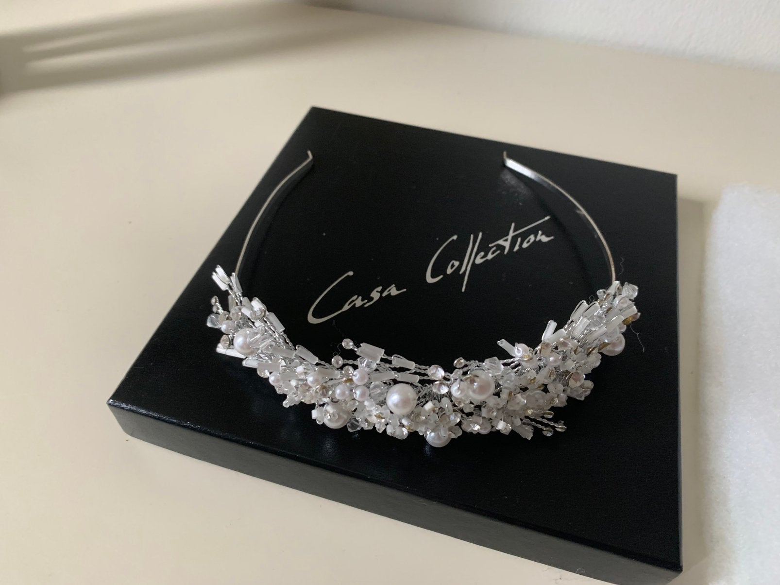 Diadeem/bruidssieraad m pareltjes - CASA COLLECTION - zgan, Overige materialen, Ophalen of Verzenden, Zo goed als nieuw, Met parel