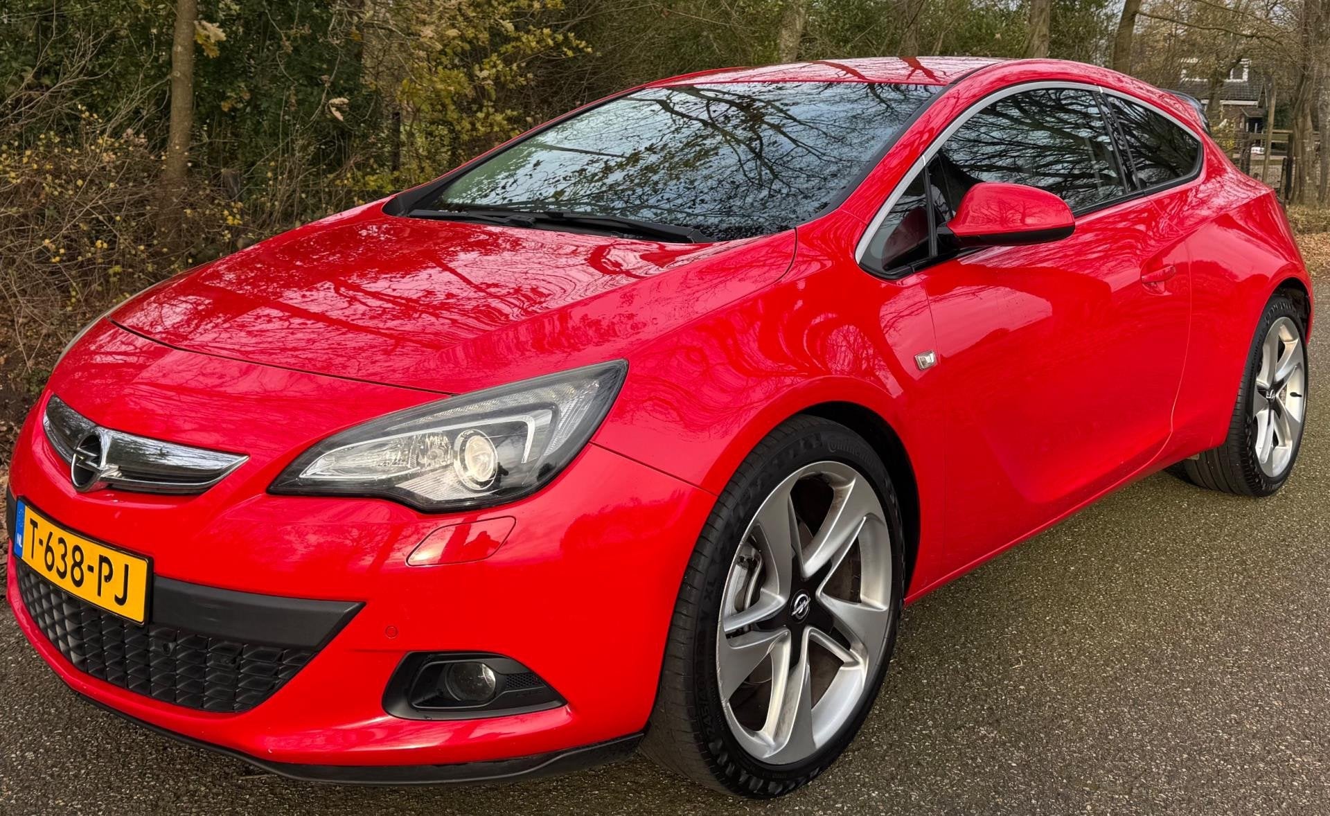 Opel Astra GTC 1.4 Turbo Sport 2011 NAVI XENON CLIMA 140PK Z, Auto's, Voorwielaandrijving, Gebruikt, Zwart, 4 cilinders
