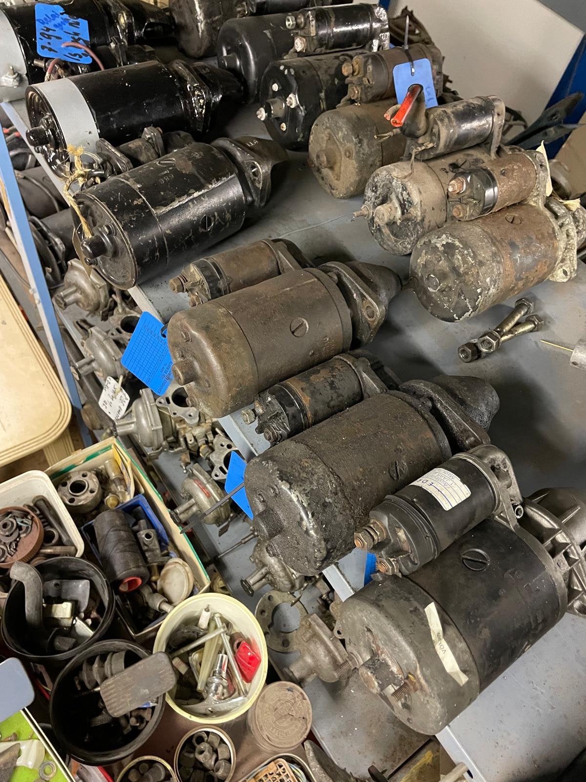 Diverse startmotoren Carburateurs en dynamo’s voor de Volvo, Auto-onderdelen, Ophalen, Gebruikt, Oldtimer onderdelen