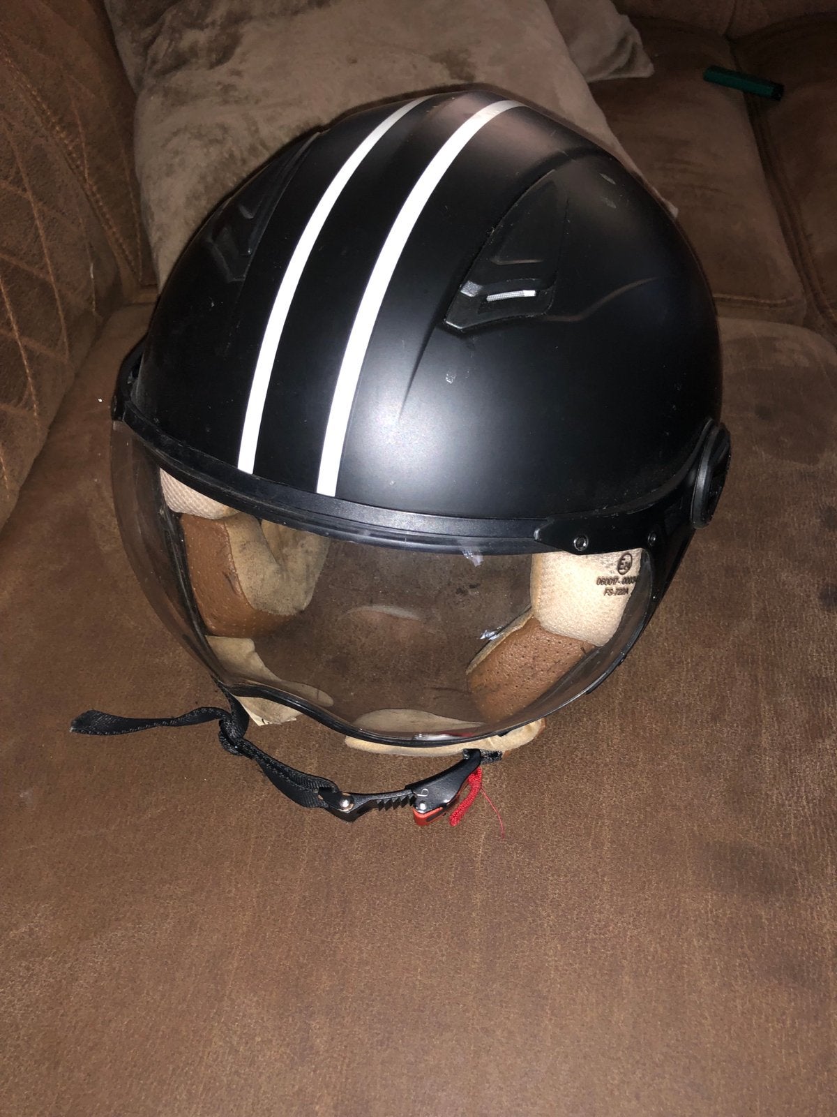 Nette helm, maat zo, Fietsen en Brommers, Brommerhelmen, Ophalen of Verzenden, Gebruikt, Medium