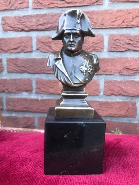 fraaie kleine bronzen buste van Napoleon, Ophalen of Verzenden, Gebruikt, Mens