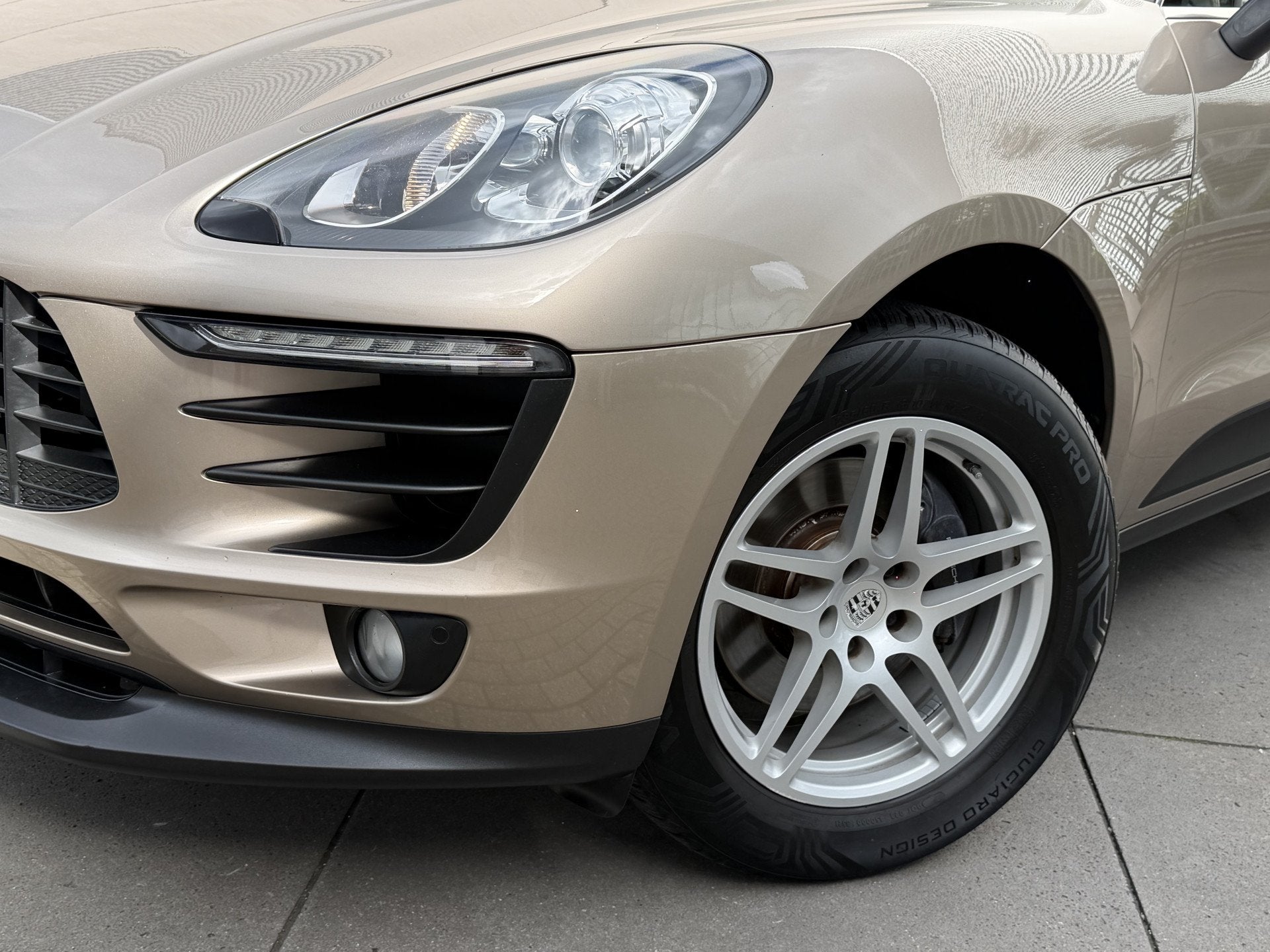 Porsche Macan 2.0 Luchtvering-Pano-ACC-Trekhaak-Leer, Automaat, Gebruikt, 4 cilinders, Vierwielaandrijving
