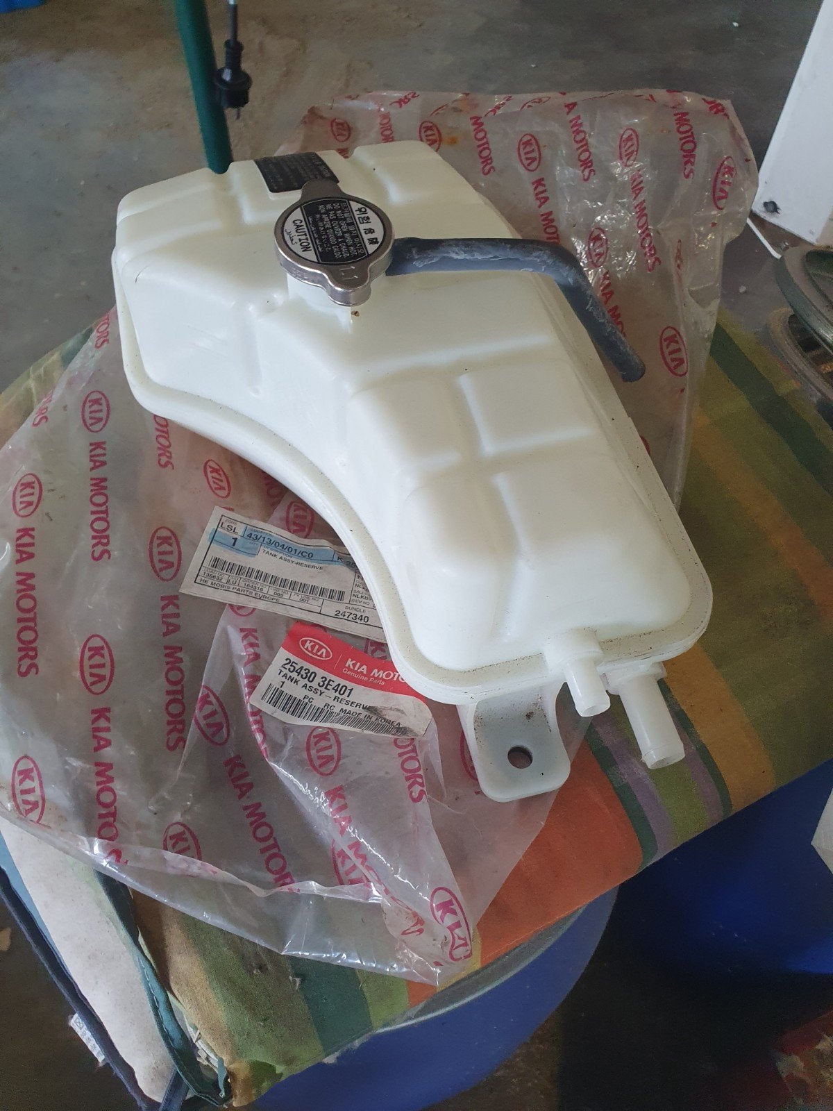 kia ruitensproei tank NIEUW Sorento, Ophalen