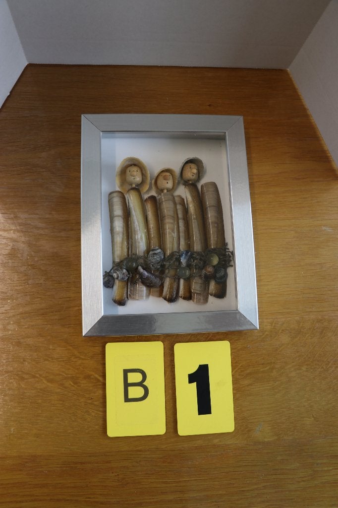 Origineel Zeeuws souvenirtje Messenheften met kopjes €.15,00, Ophalen of Verzenden