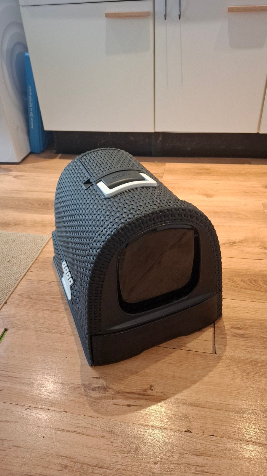 Kattenbak. Curver. Zwart. 47x38x40 cm, Ophalen, Zo goed als nieuw, Gesloten