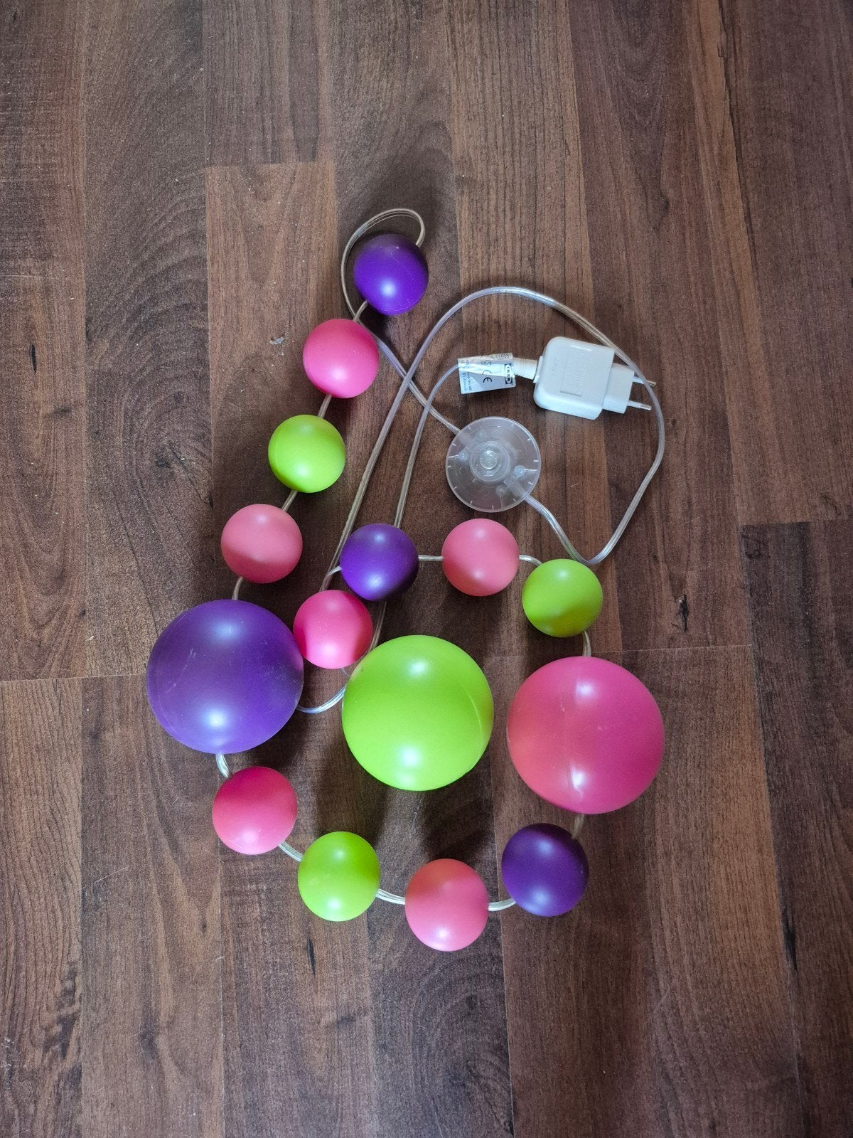 Goed werkende lichtsnoer met gekleurde bollen, Ophalen, Gebruikt, Kunststof, Meerkleurig