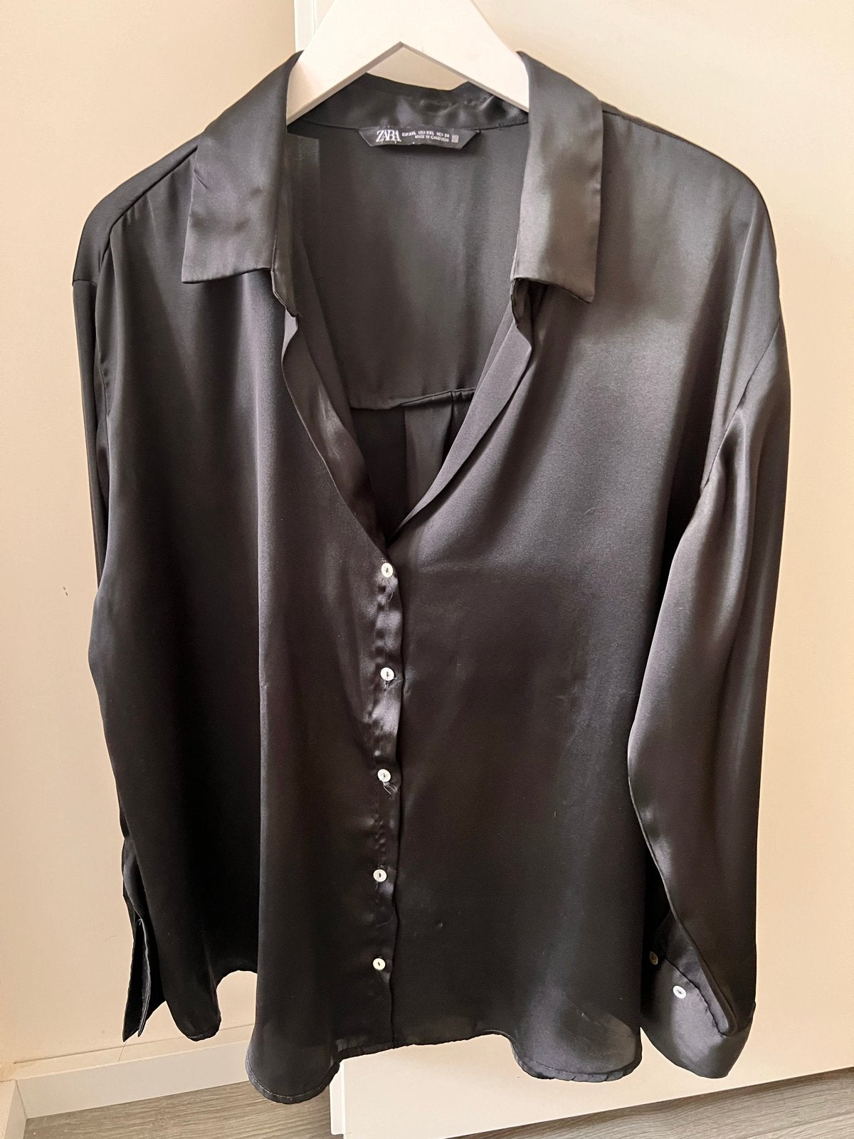 Zara Zwarte Satijnen Blouse XXL, Ophalen of Verzenden, Gedragen, Maat 46/48 (XL) of groter, Zwart
