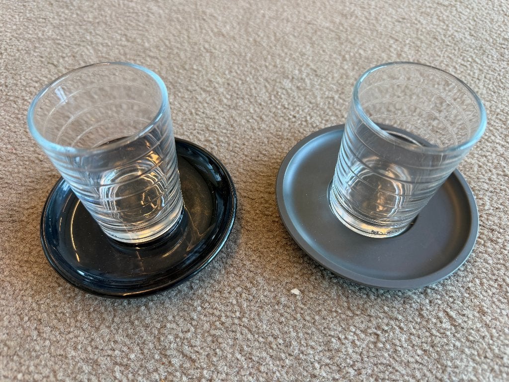 2 Nespresso kopjes met schotel, dubbelwandig, Huis en Inrichting, Keuken | Servies, Overige merken, Ophalen of Verzenden, Overige stijlen