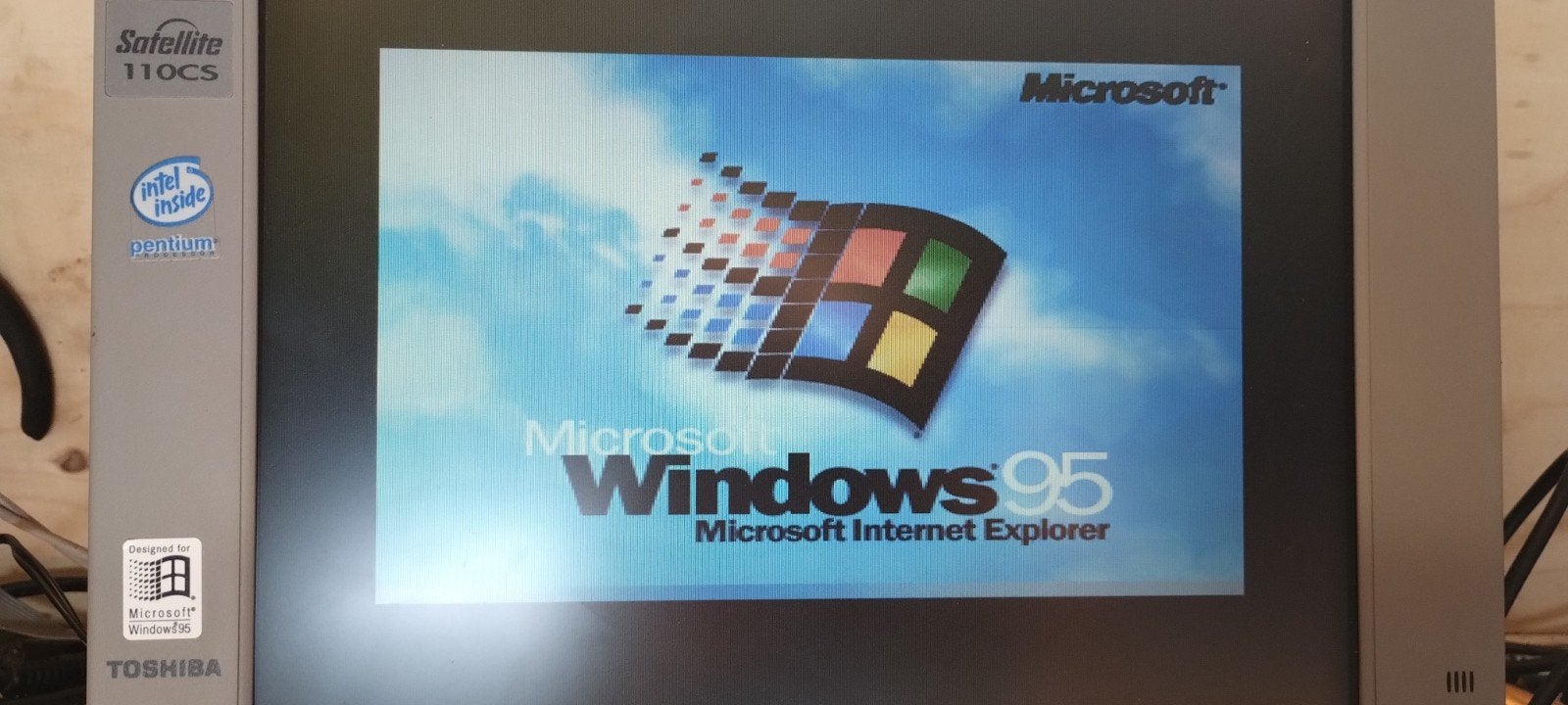 oude Toshiba satellite Windows 95 dos, Computers en Software, Ophalen of Verzenden