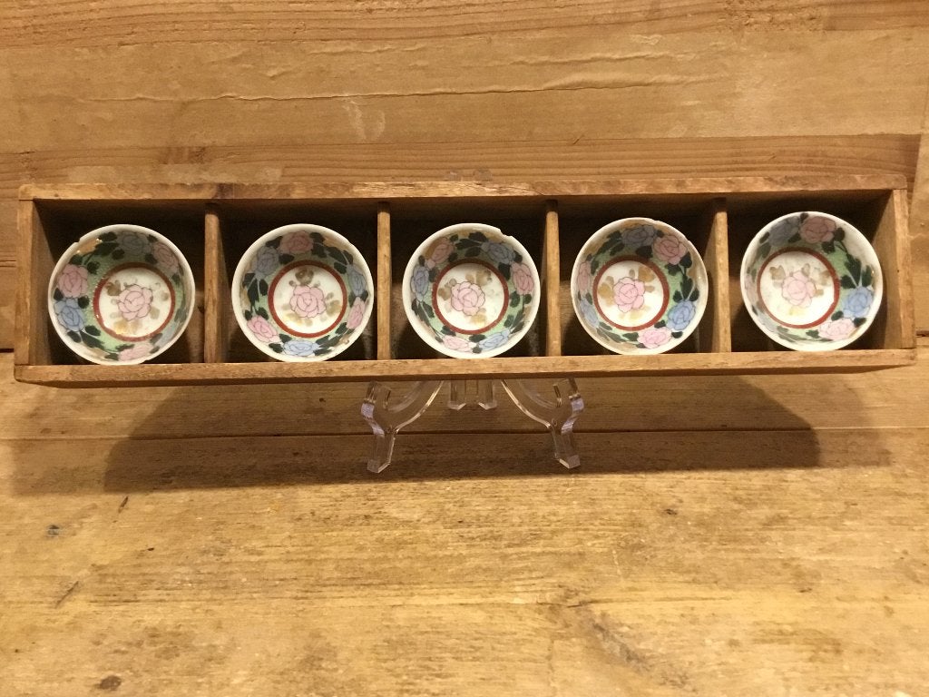 5 Japanse antieke  saké schaaltjes, Antiek en Kunst, Steen/keramiek, Overige typen, Handgemaakt, Ophalen of Verzenden