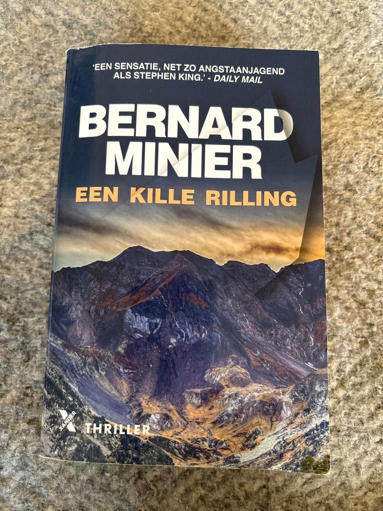 Bernard Minier - Een Kille Rilling (Thriller), Boeken, Ophalen of Verzenden, Gelezen, Europa overig